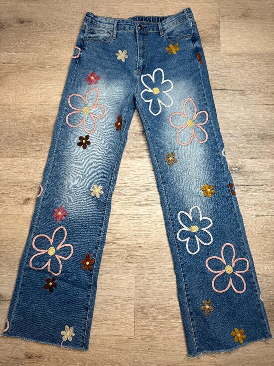 Oli & Hali Denim - Oli & Hali OH Jeans Floral Embroidered Wide Leg Jeans S
